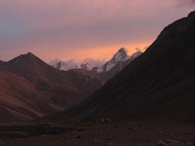 Himalayan sunset by steven lasry unsplash 2